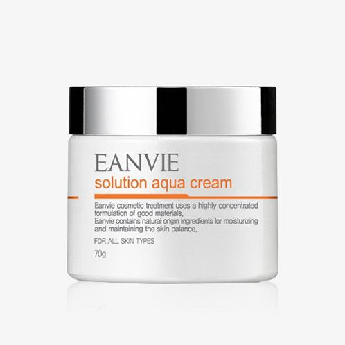 EANVIE SOLUTION AQUA CREAM that provides vitamin and minerals that skin needs